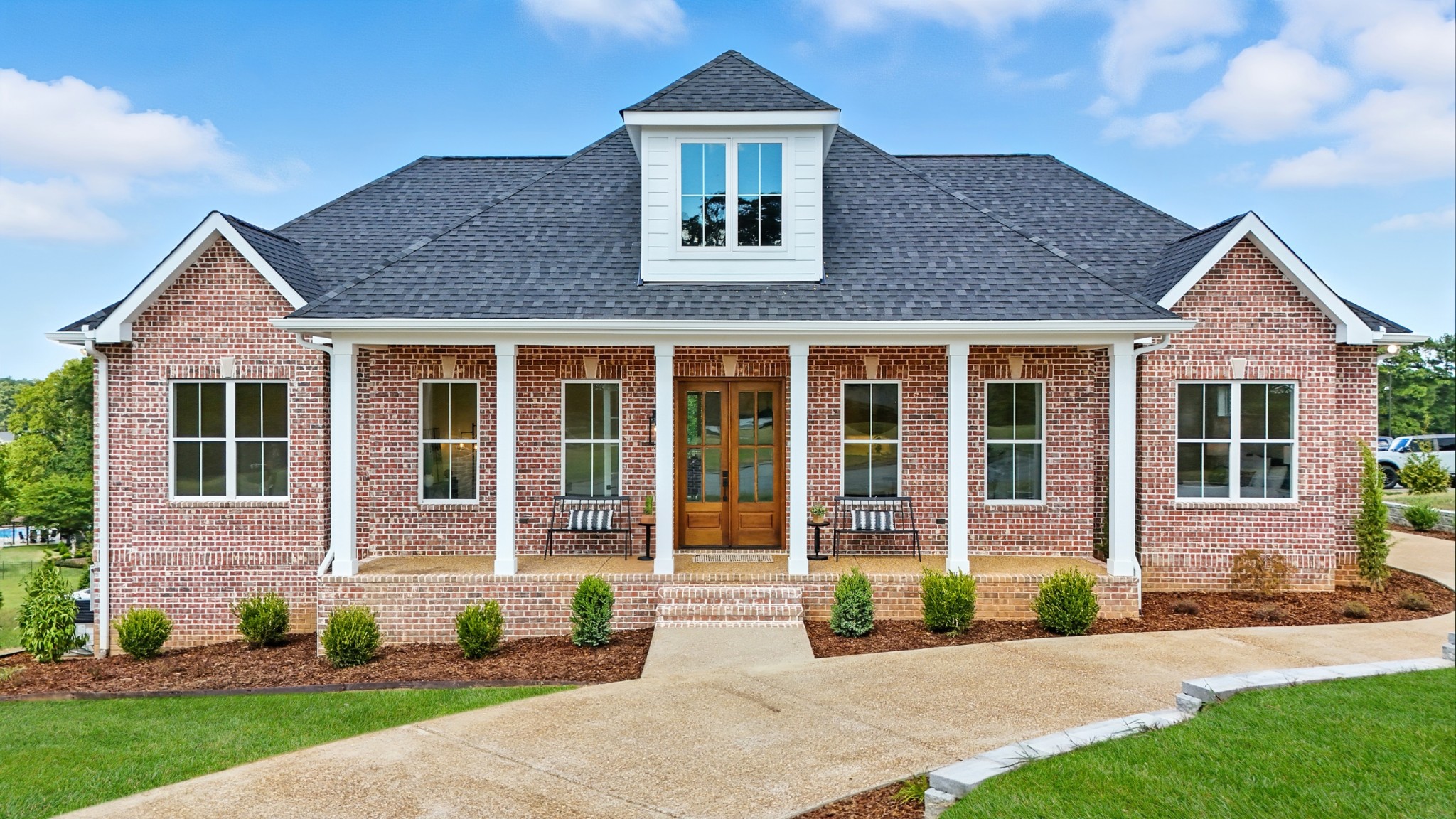 500 Country Club Dr