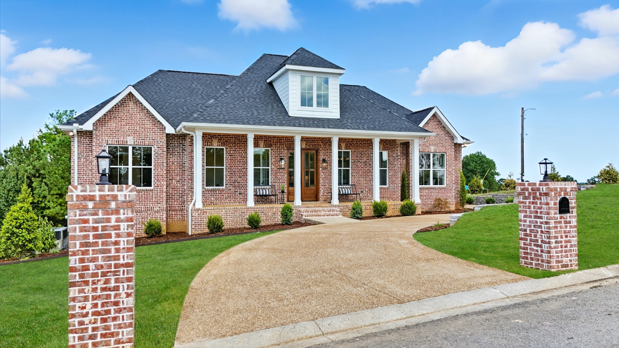 500 Country Club Dr