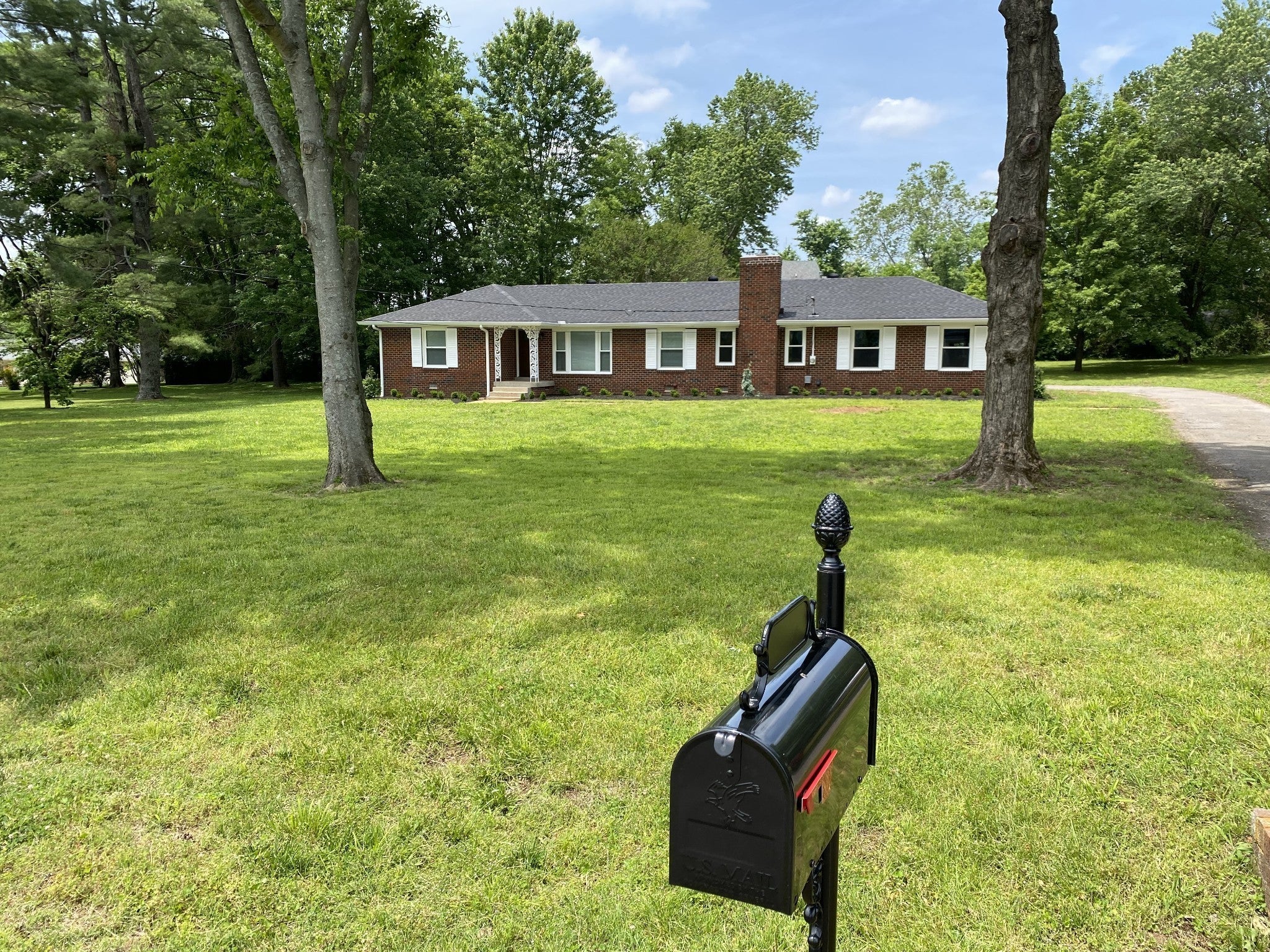 5108 Cornwall Dr - Photo 2
