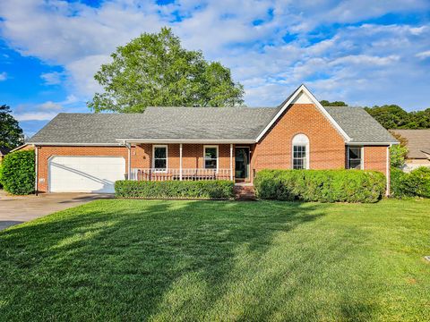 103 Hillcrest Dr Tullahoma TN 37388