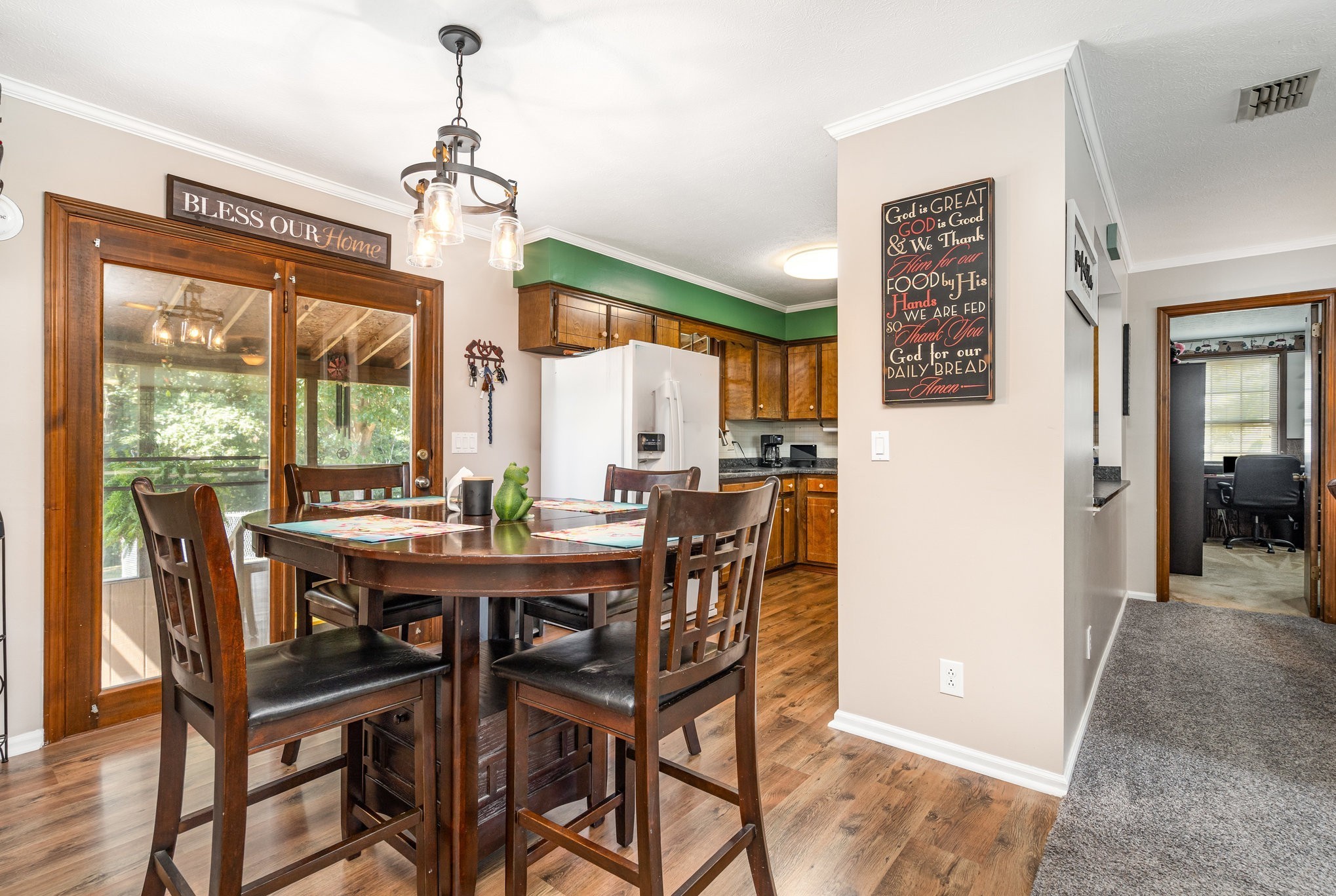 8049 New Chapel Rd