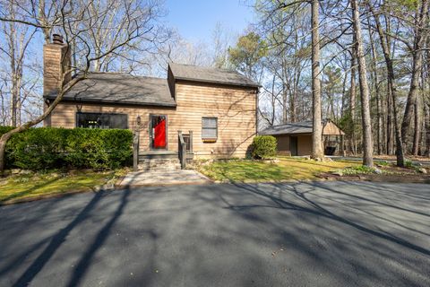 Photo of 105 Woodmont Dr, Tullahoma, TN 37388 (MLS # 3164999)
