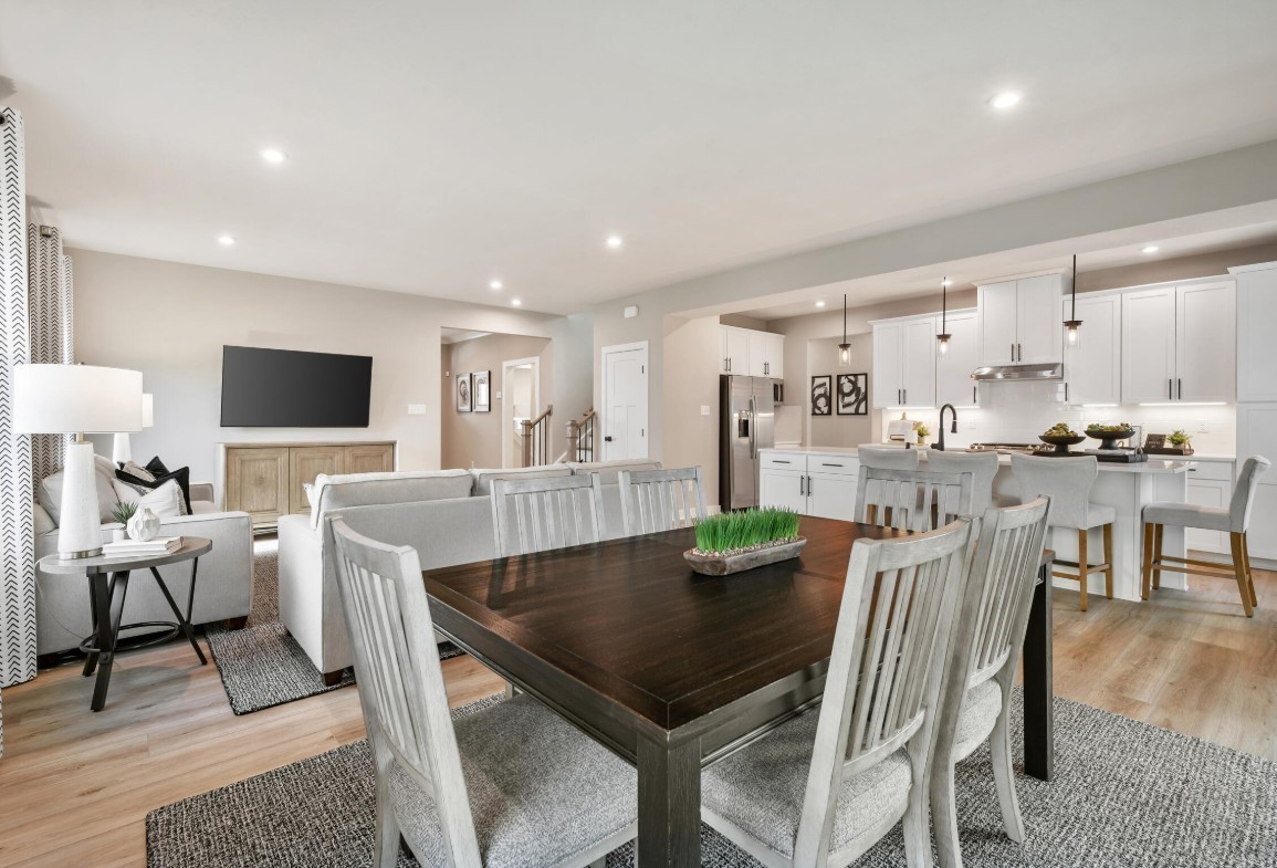 2718 Farm Field Lane