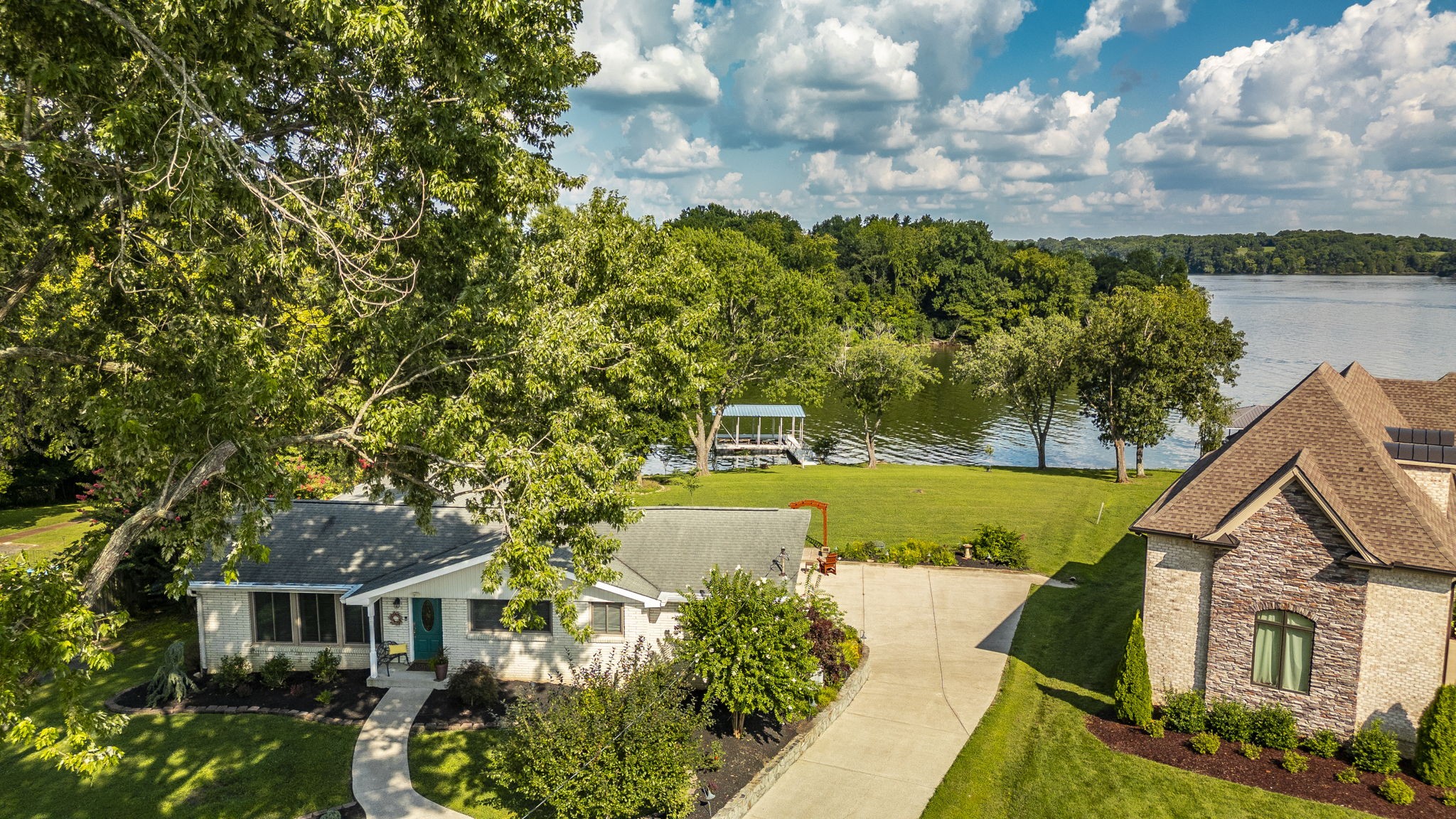 220 Sterling Rd