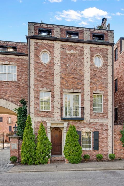 112 West End Close Nashville TN 37205