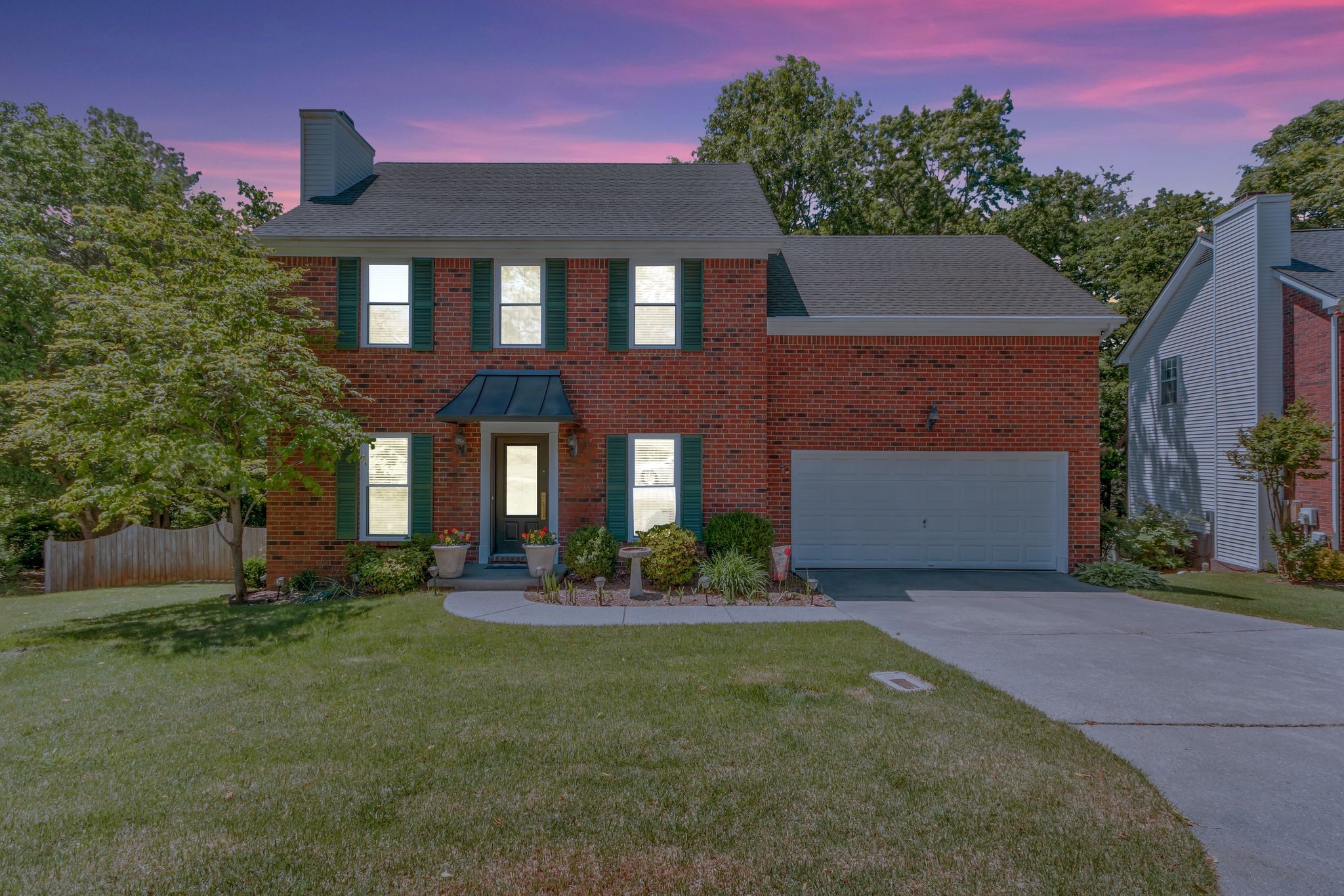 705 W Statue Ct