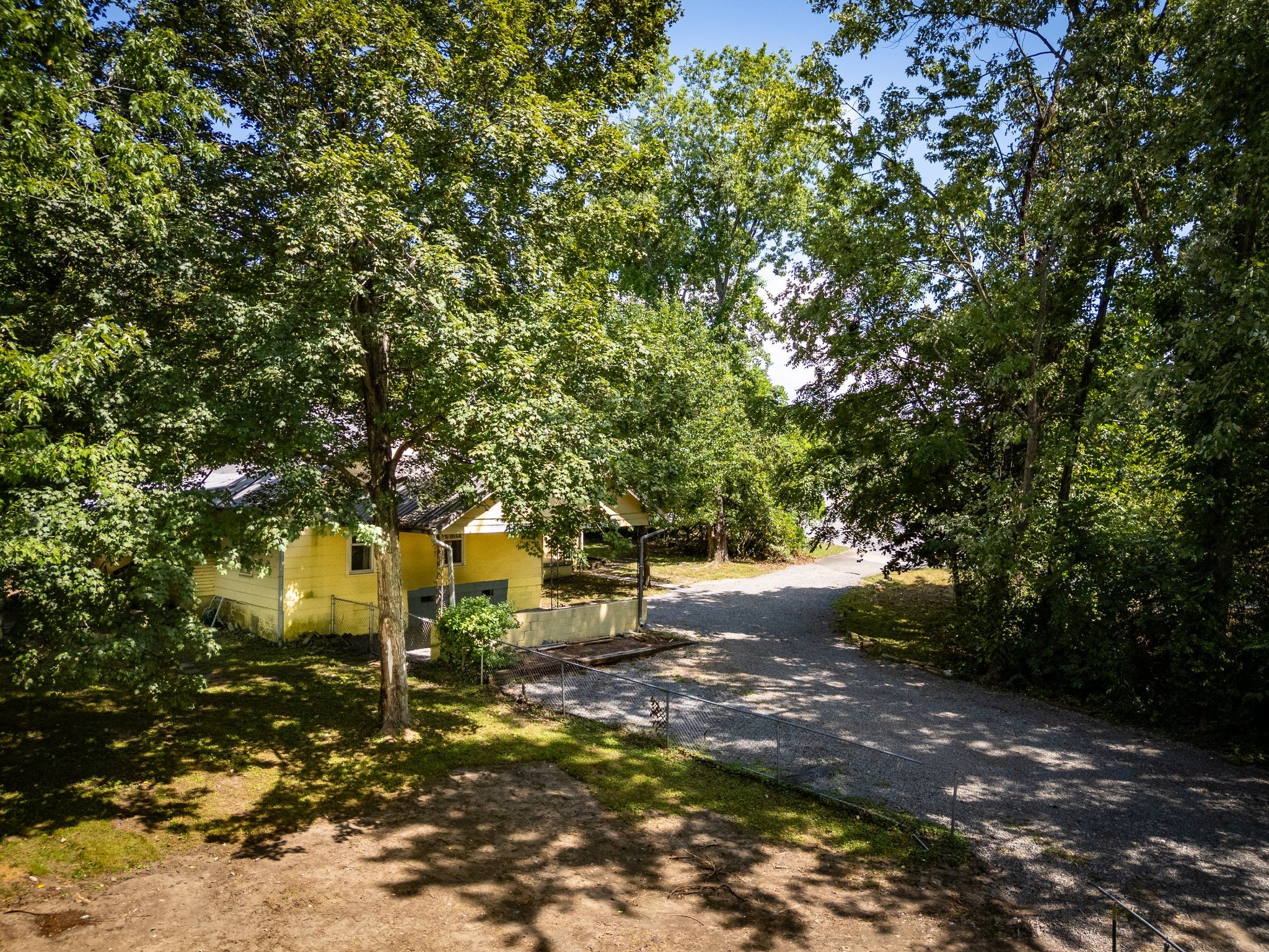 313 W Kingston Springs Rd