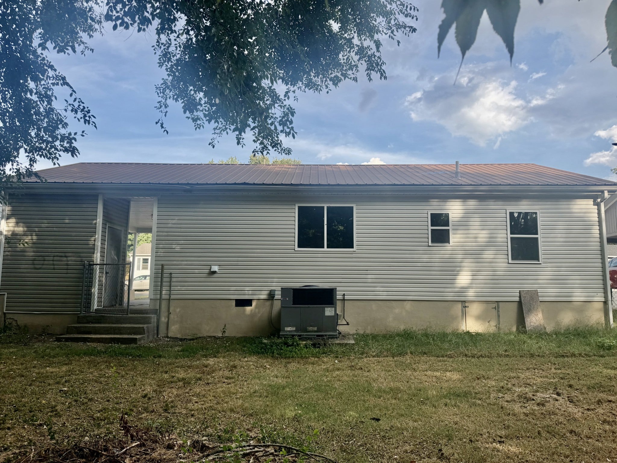 155 N Kentucky Ave