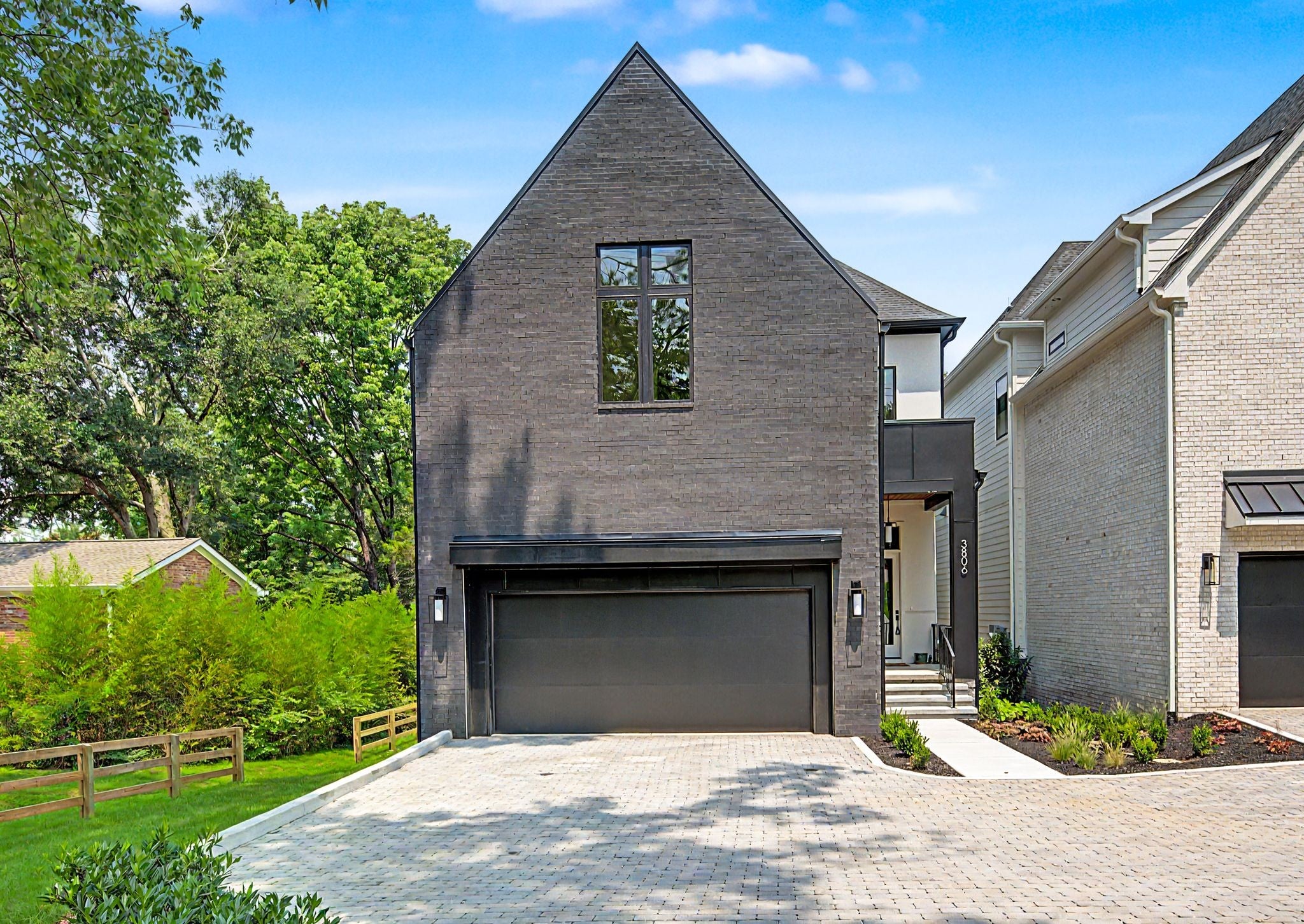 3806 Harding Pl