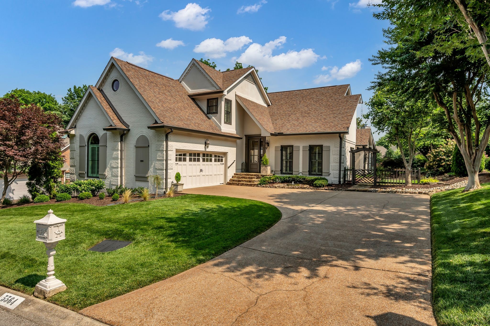 5564 Hearthstone Ln
