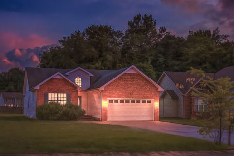 1884 Sage Meadow Ln Clarksville TN 37040