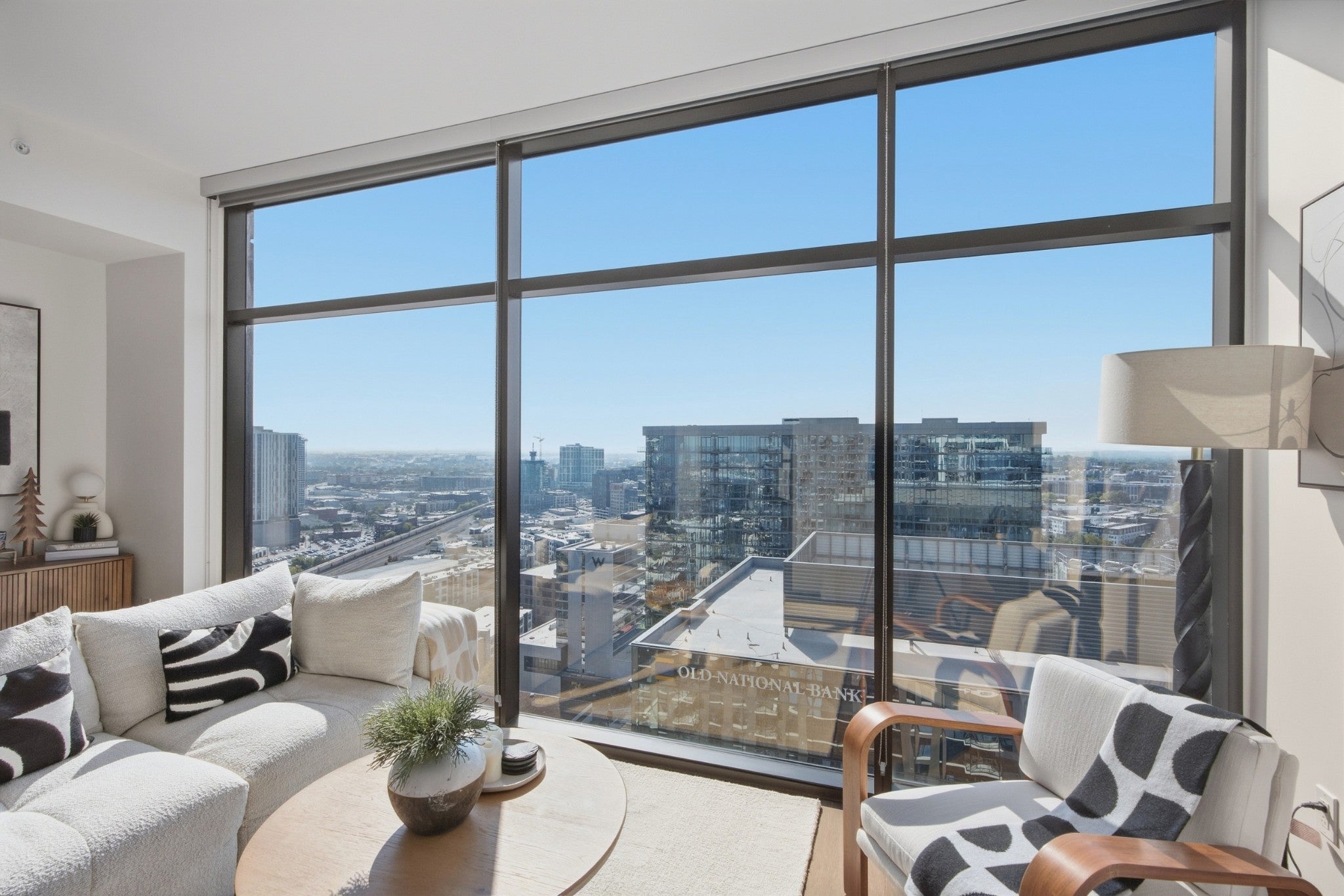 1212 Demonbreun St 2404