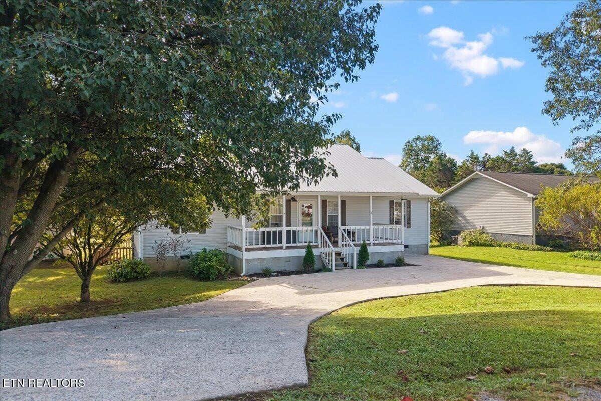 316 Circle R Drive
