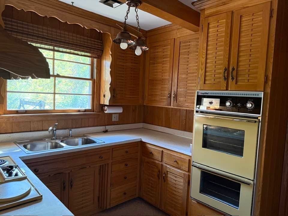 102 Graycroft Ct