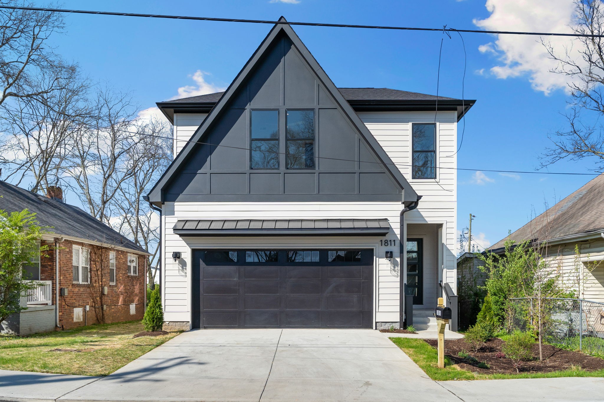 1811 10th Ave N