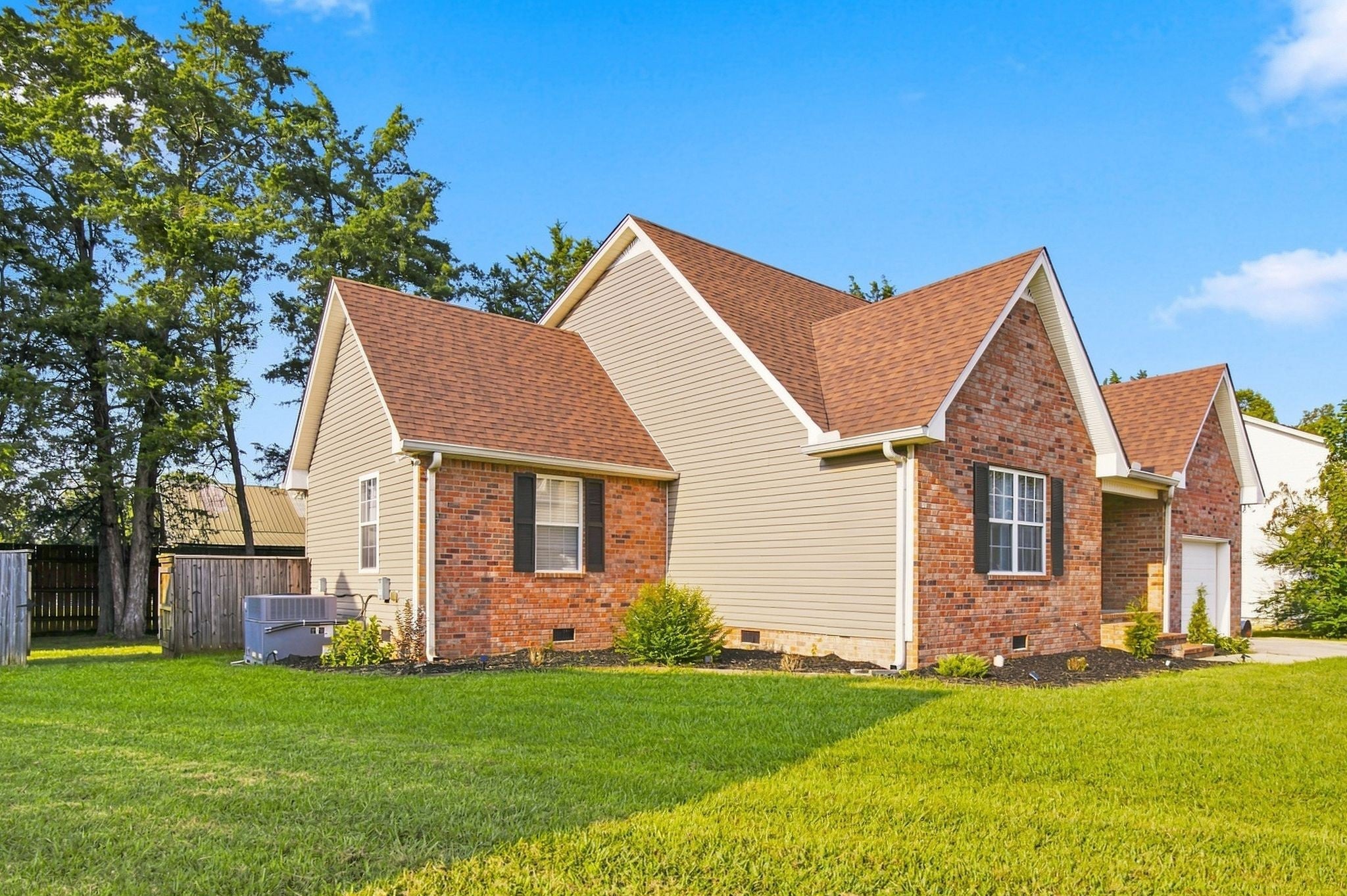 1537 John Galt Dr
