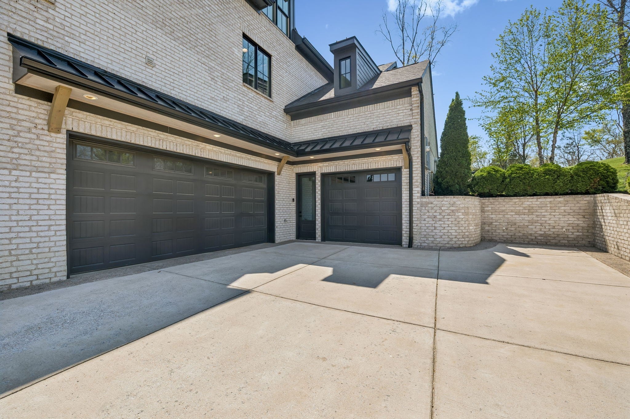 7066 Lanceleaf Dr