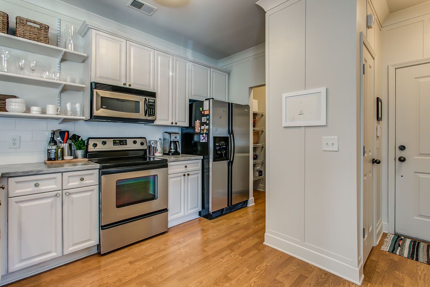 2-bed condo for sale in Nashville, TN 37211, 7230 Althorp Way W 5 7230 Althorp Way W 5, Nashville TN 37211 2-bed condo, photo 4 of 22