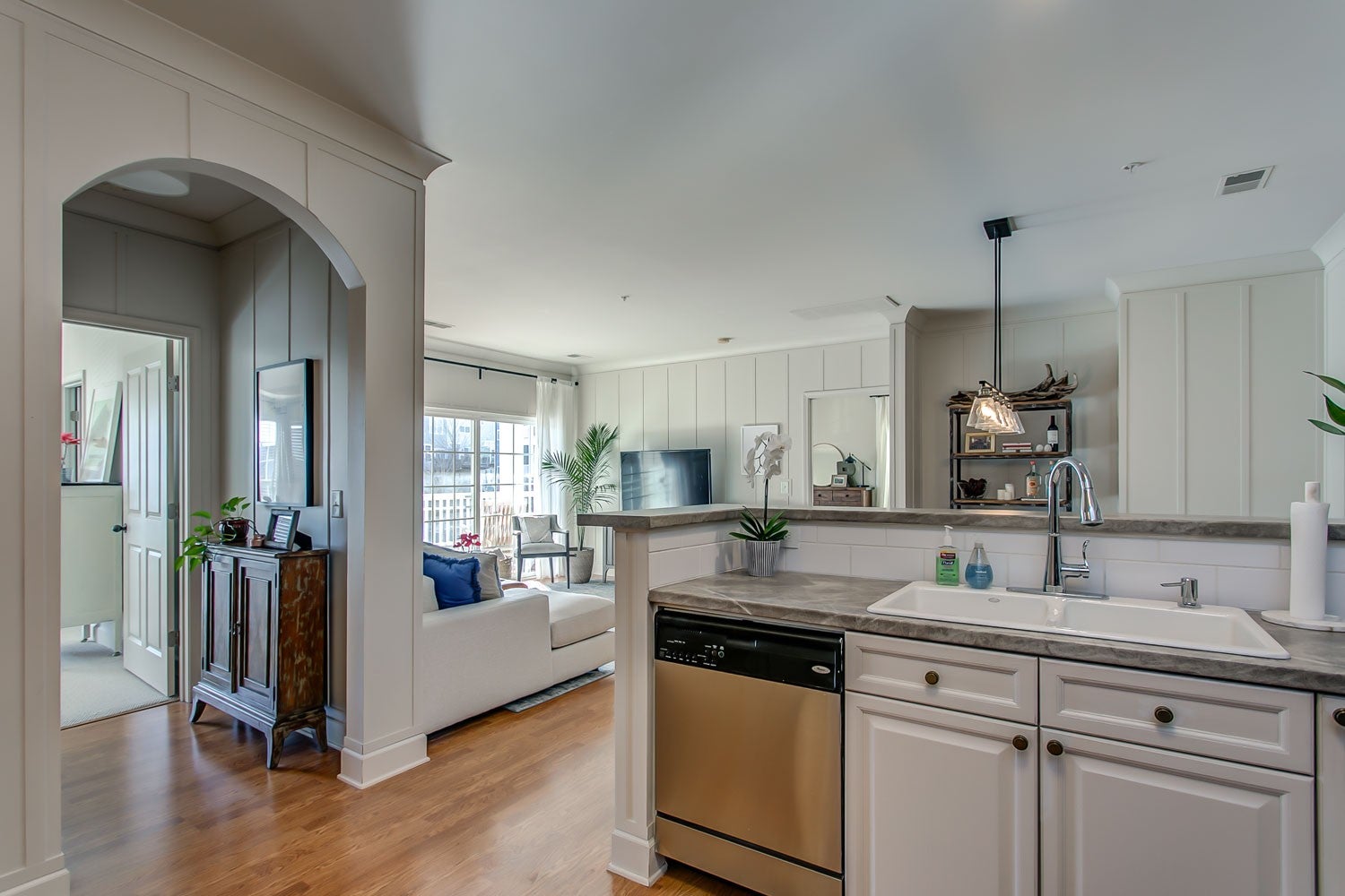 2-bed condo for sale in Nashville, TN 37211, 7230 Althorp Way W 5 7230 Althorp Way W 5, Nashville TN 37211 2-bed condo, photo 5 of 22