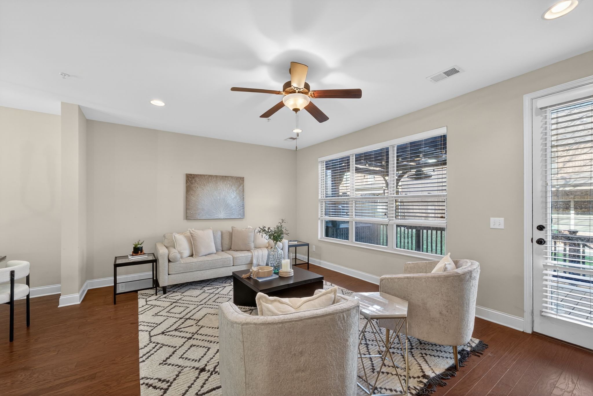 121 Ambassador Pvt Cir