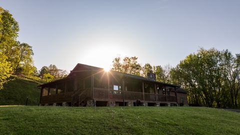 1912 Fairview Rd Lynnville TN 38472