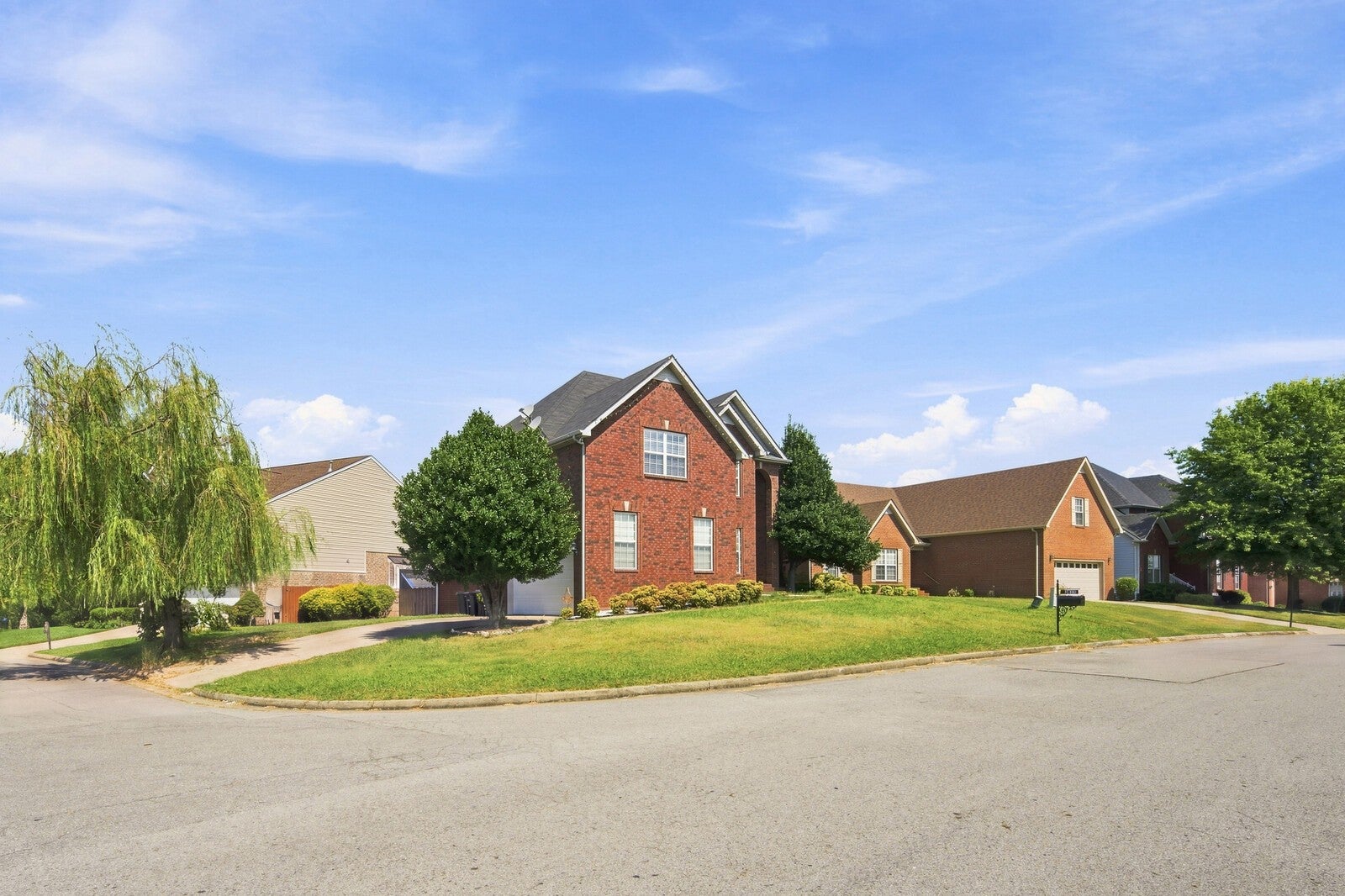 3613 Bentfield Dr