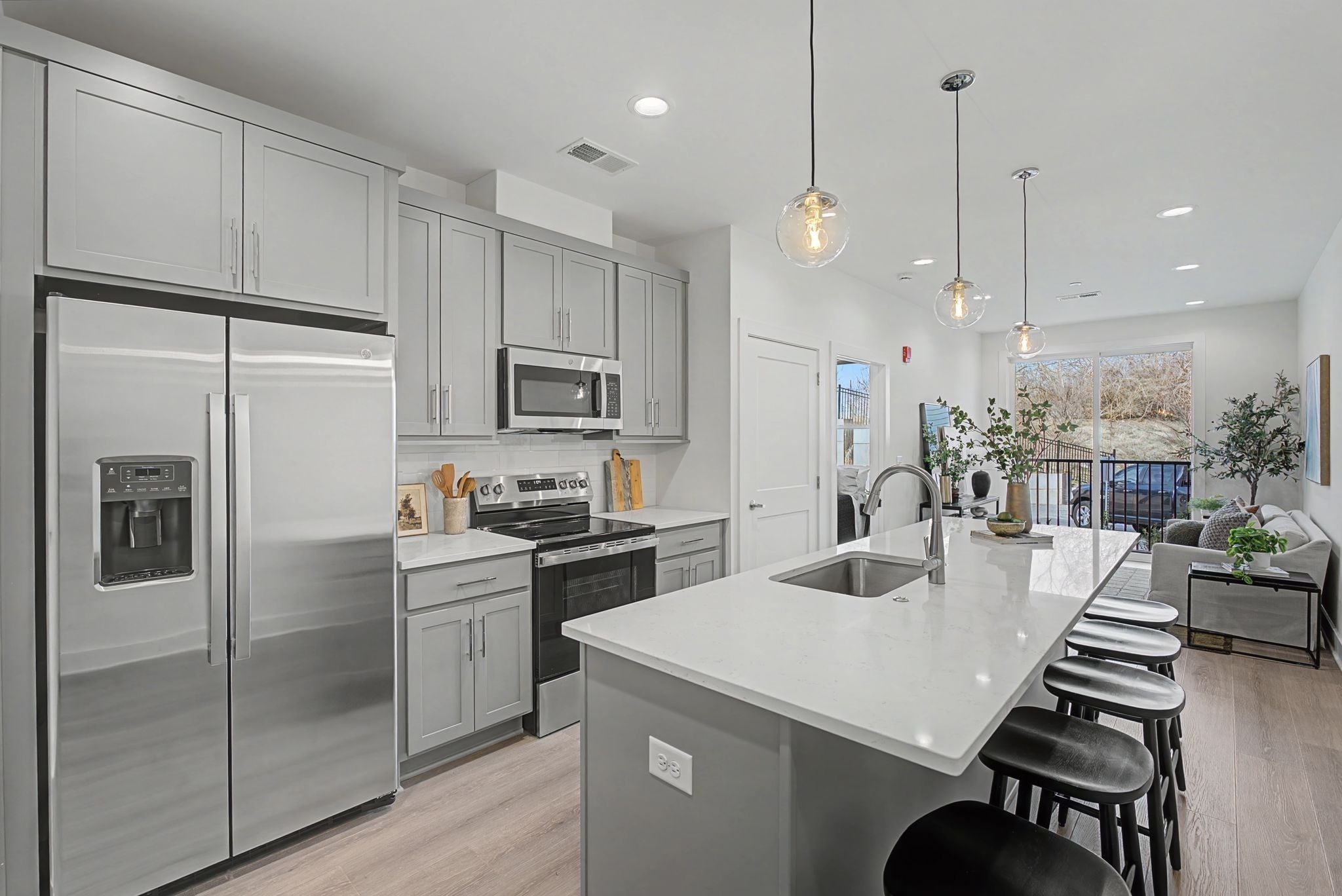 505 Community Ct 303