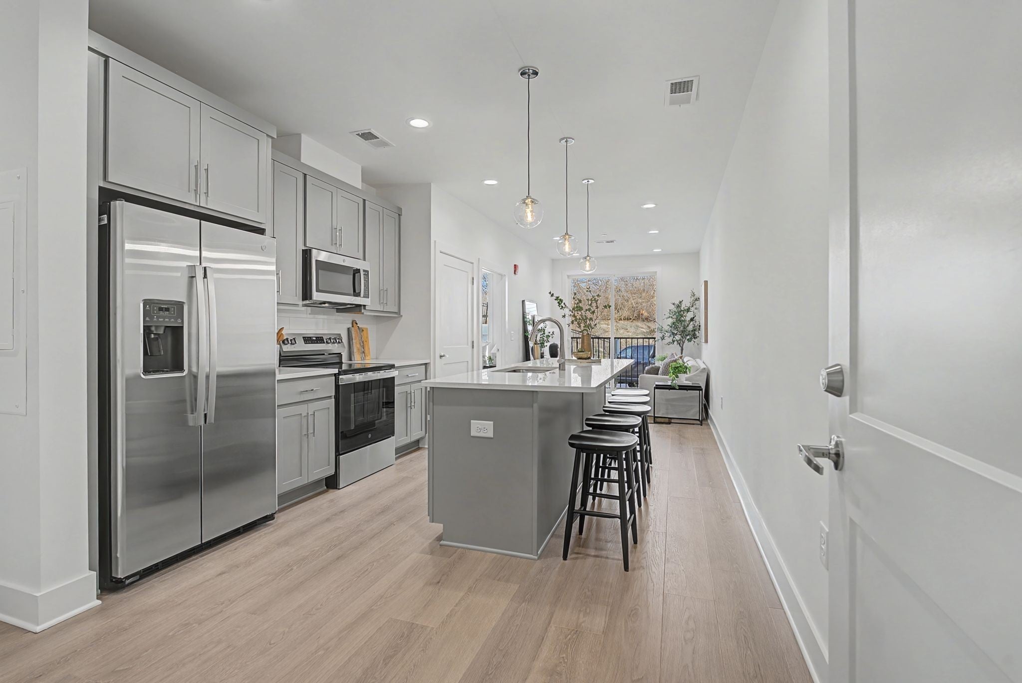 505 Community Ct 303