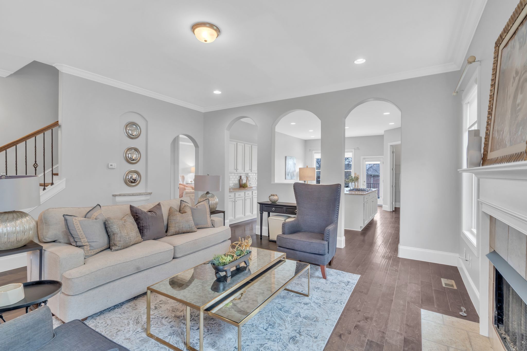 996 Golf Club Ln E