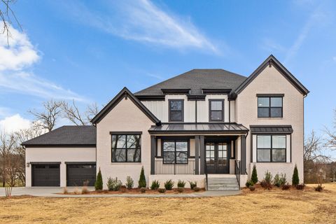 2736 Hartsville Pike Castalian Springs TN 37031