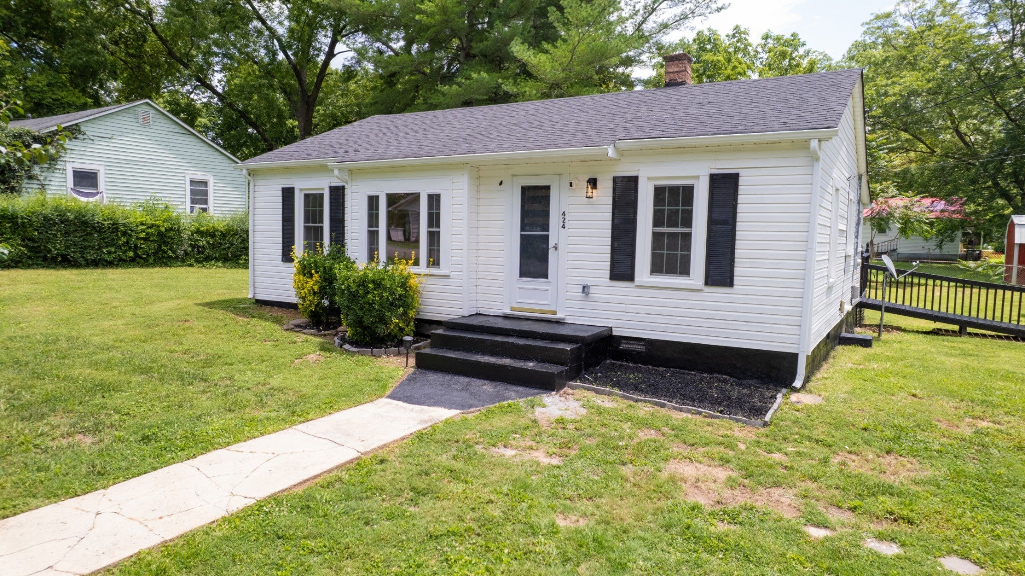 424 Laura Ave