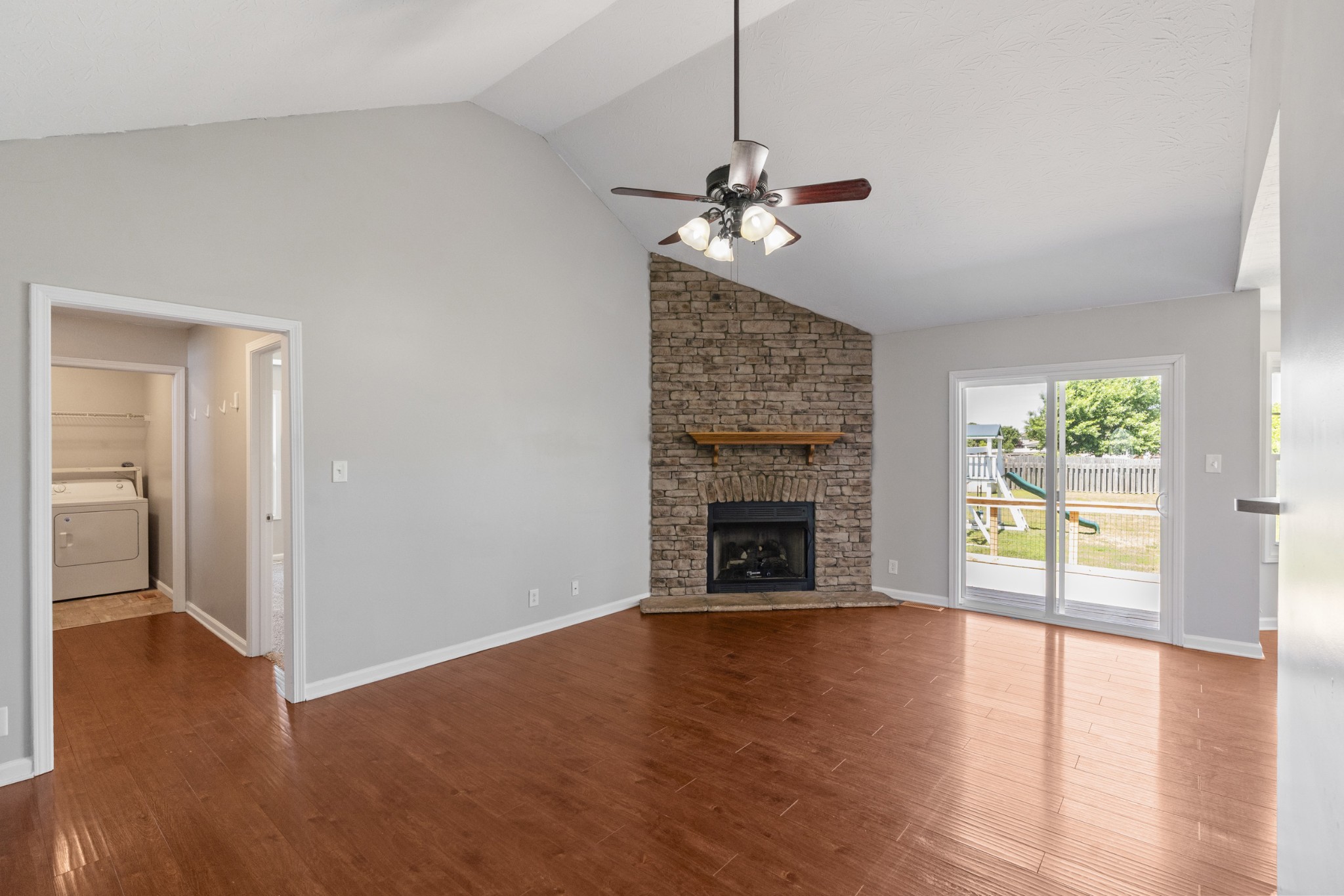 3740 Wheatfield Ln