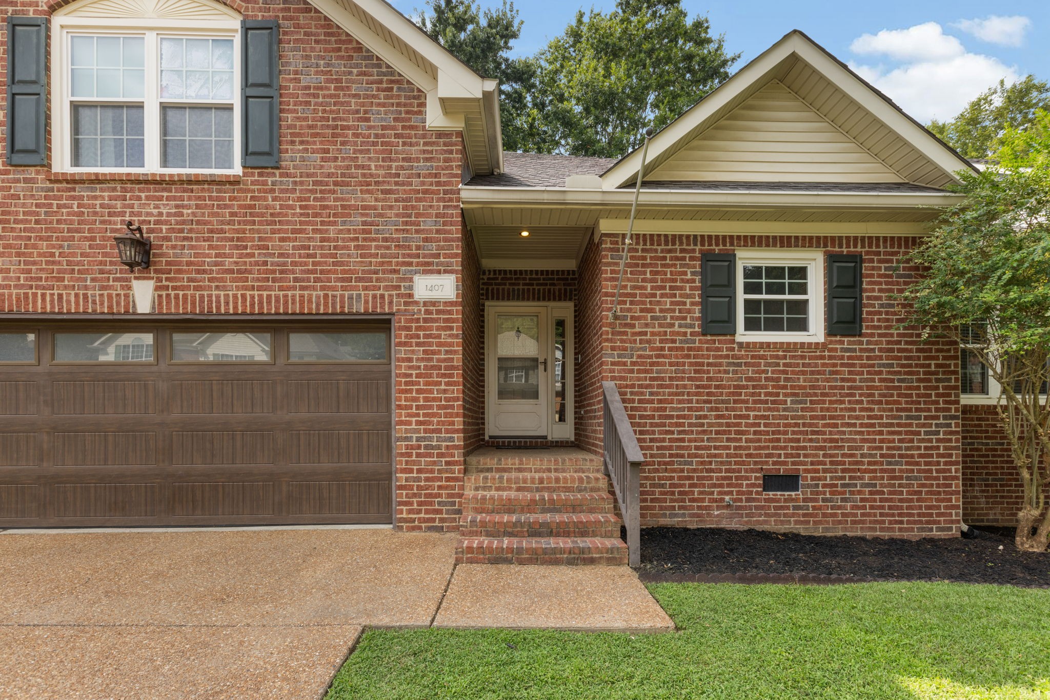 1407 Clairmonte Cir