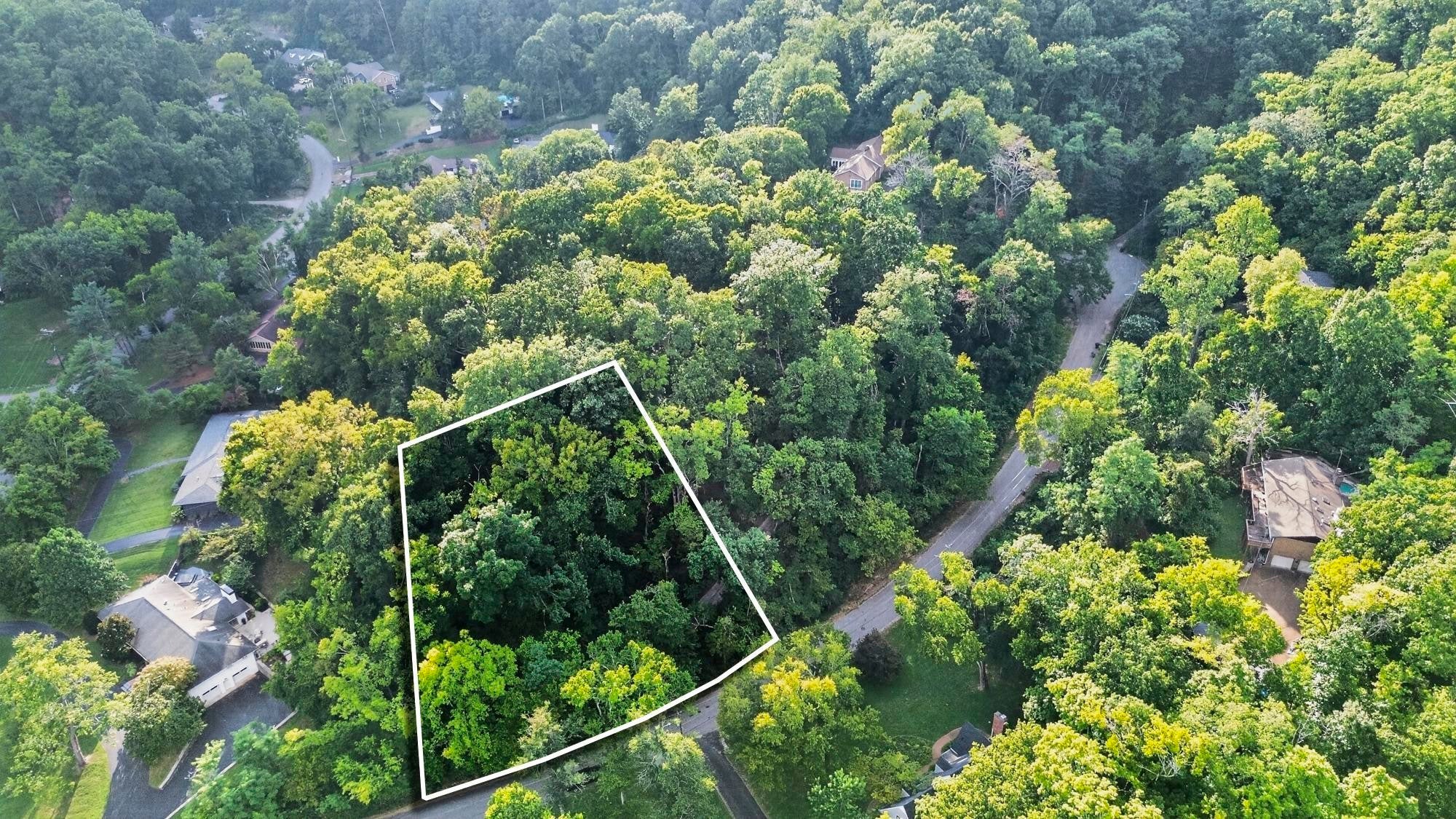listing at 6610 Ormond Drive, Nashville