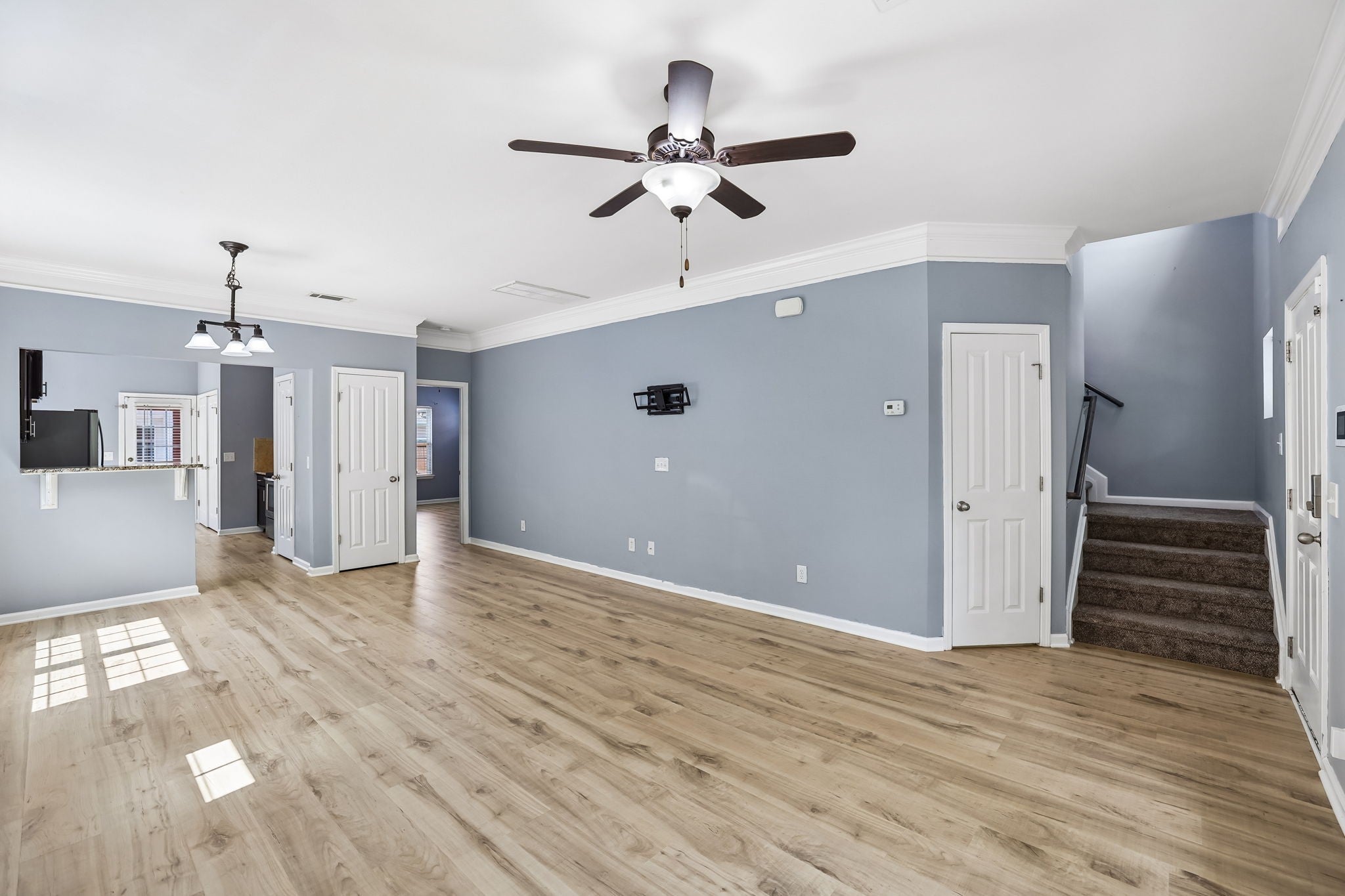 3027 Bienville Dr