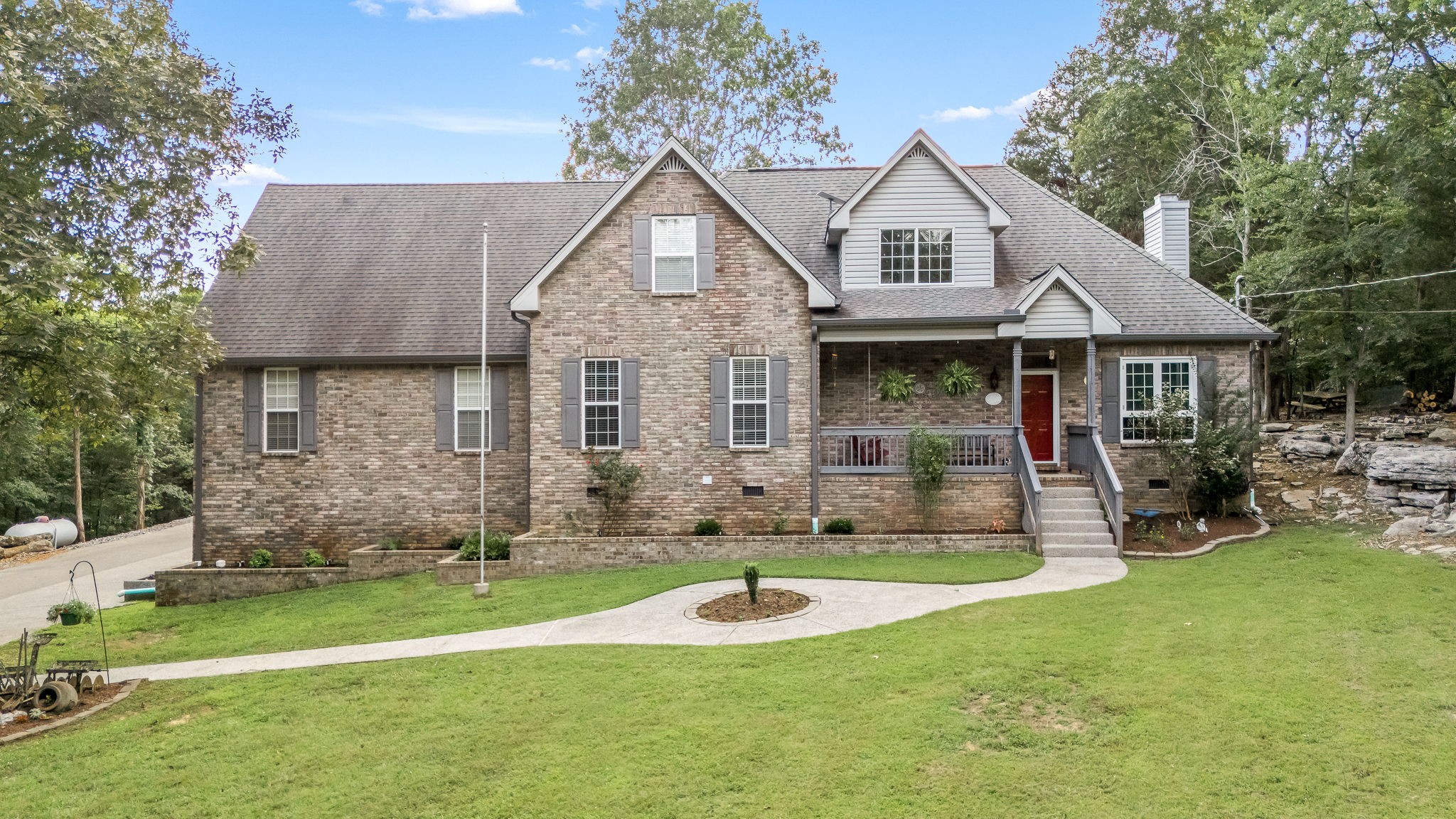 5398 Woods Edge Dr