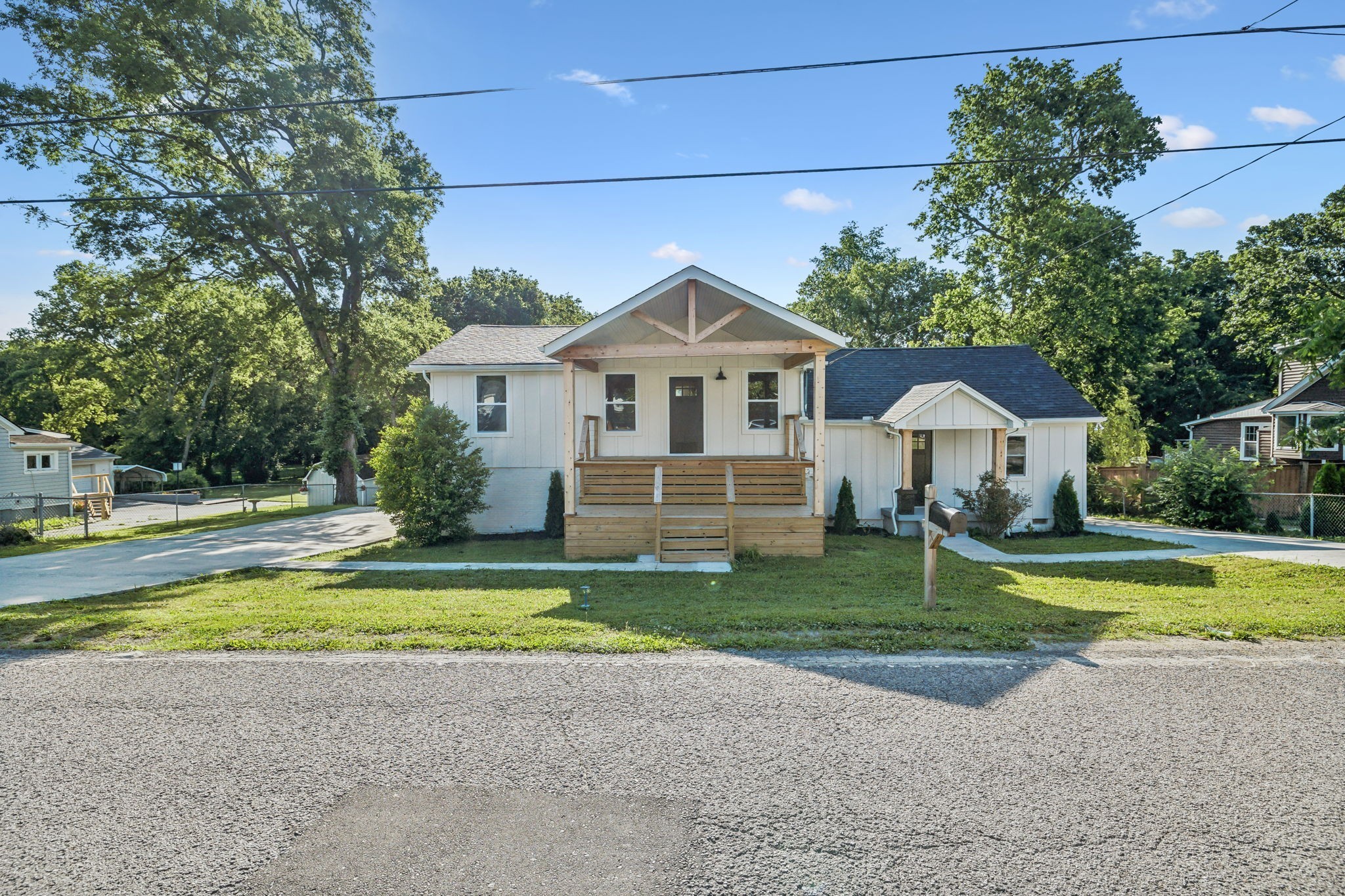 849 Denson Ave