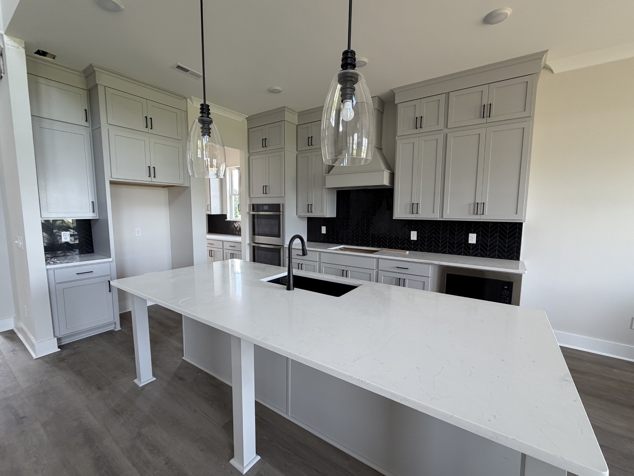7324 Dutch River Circle