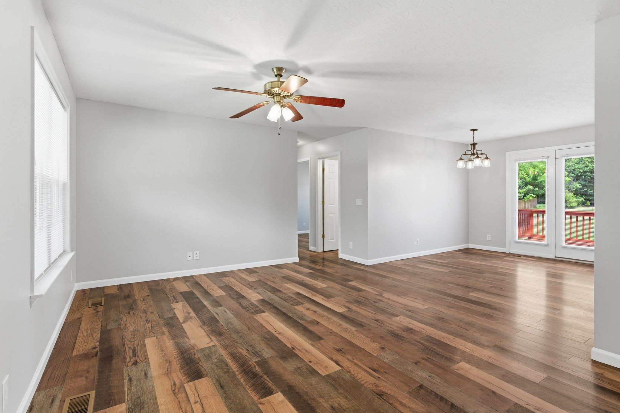 1150 17th Ave E