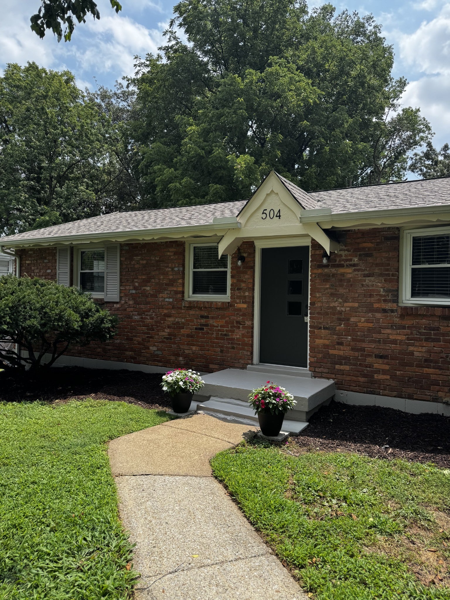 504 McDonald Dr