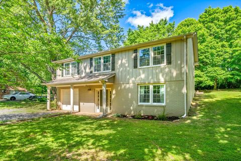 521 Rotary Hills Ct Clarksville TN 37043