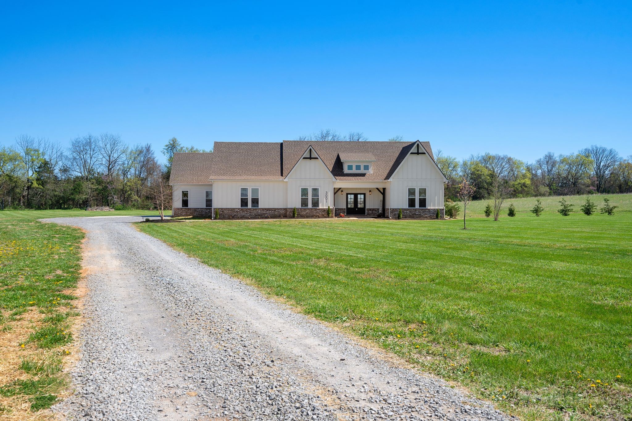 3001 Midland Acres Dr