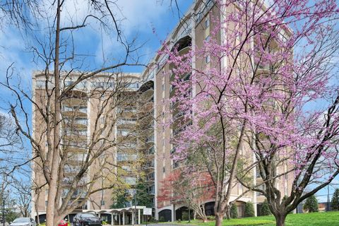 Photo of 4215 Harding Pike #402, Nashville, TN 37205 (MLS # 3165693)