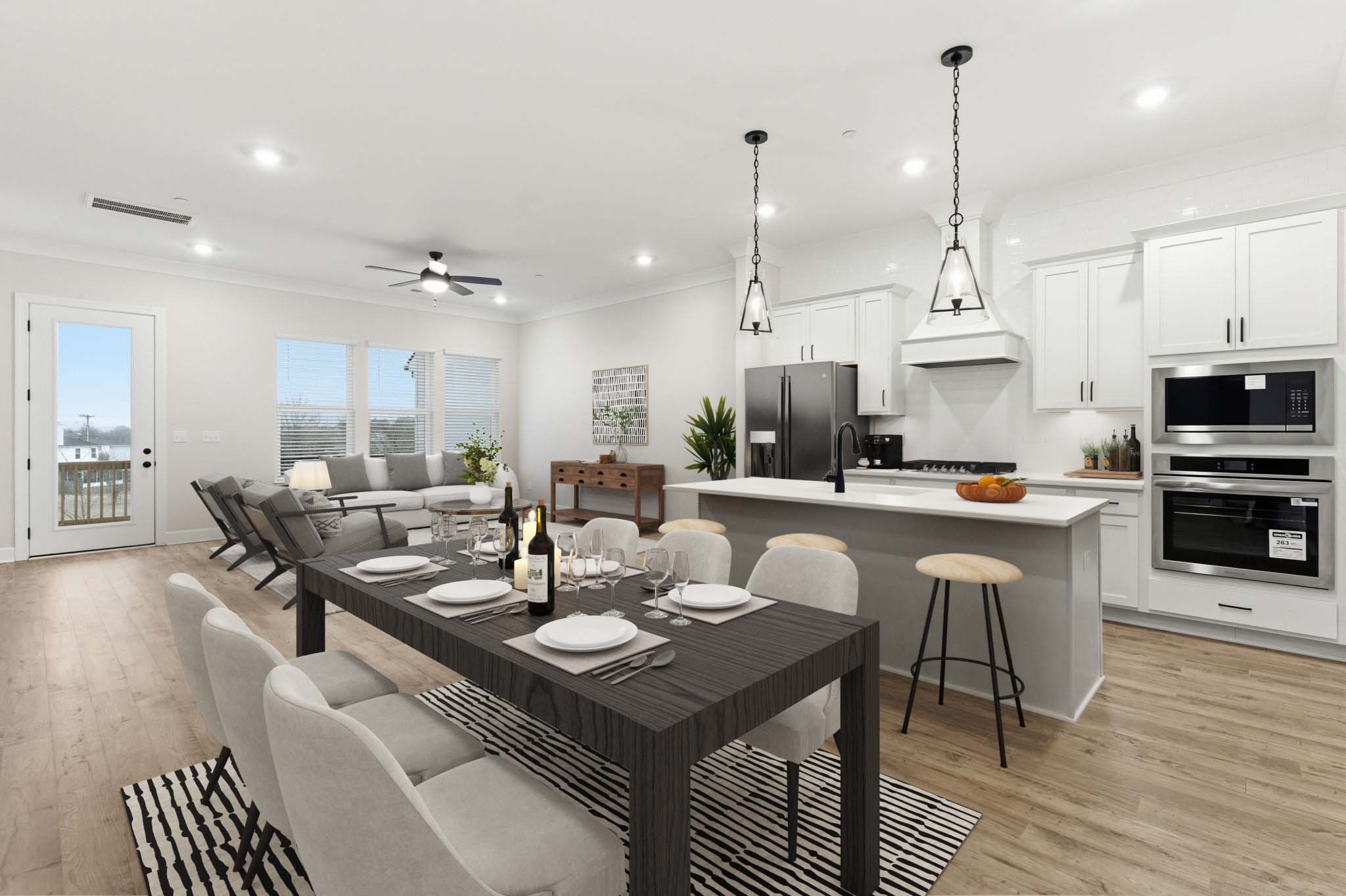 450 Buckwood Avenue W