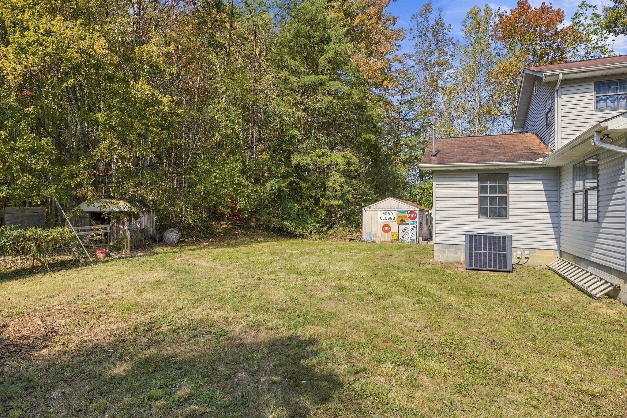 4889 Wakeman Way