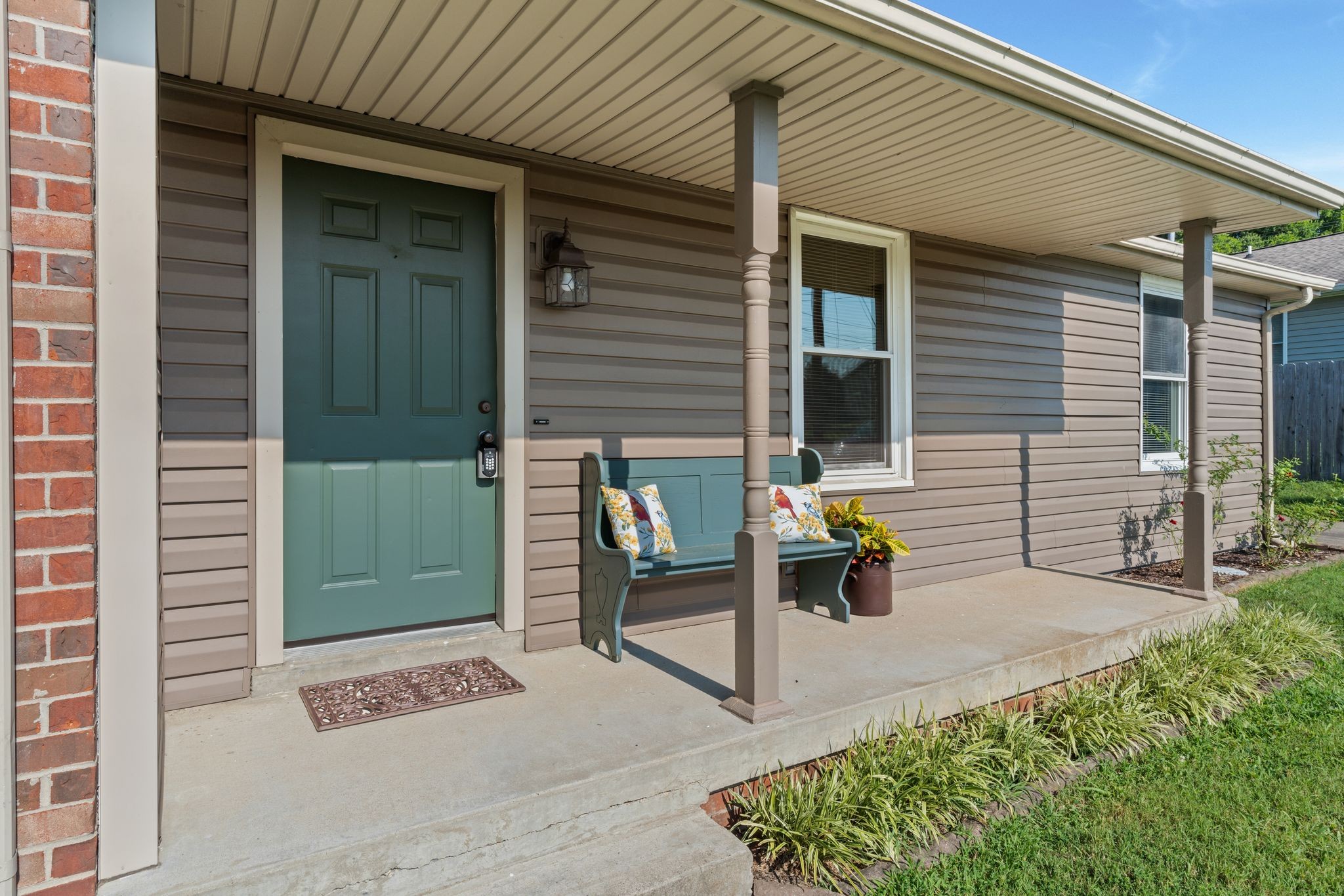 102 Redondo Ct S