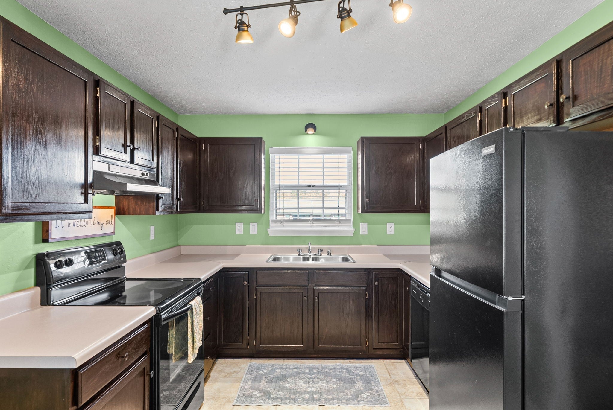 231 Sheridan Cir