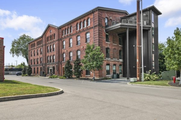 1-bed listing at 610 21st Ave N 303, Nashville