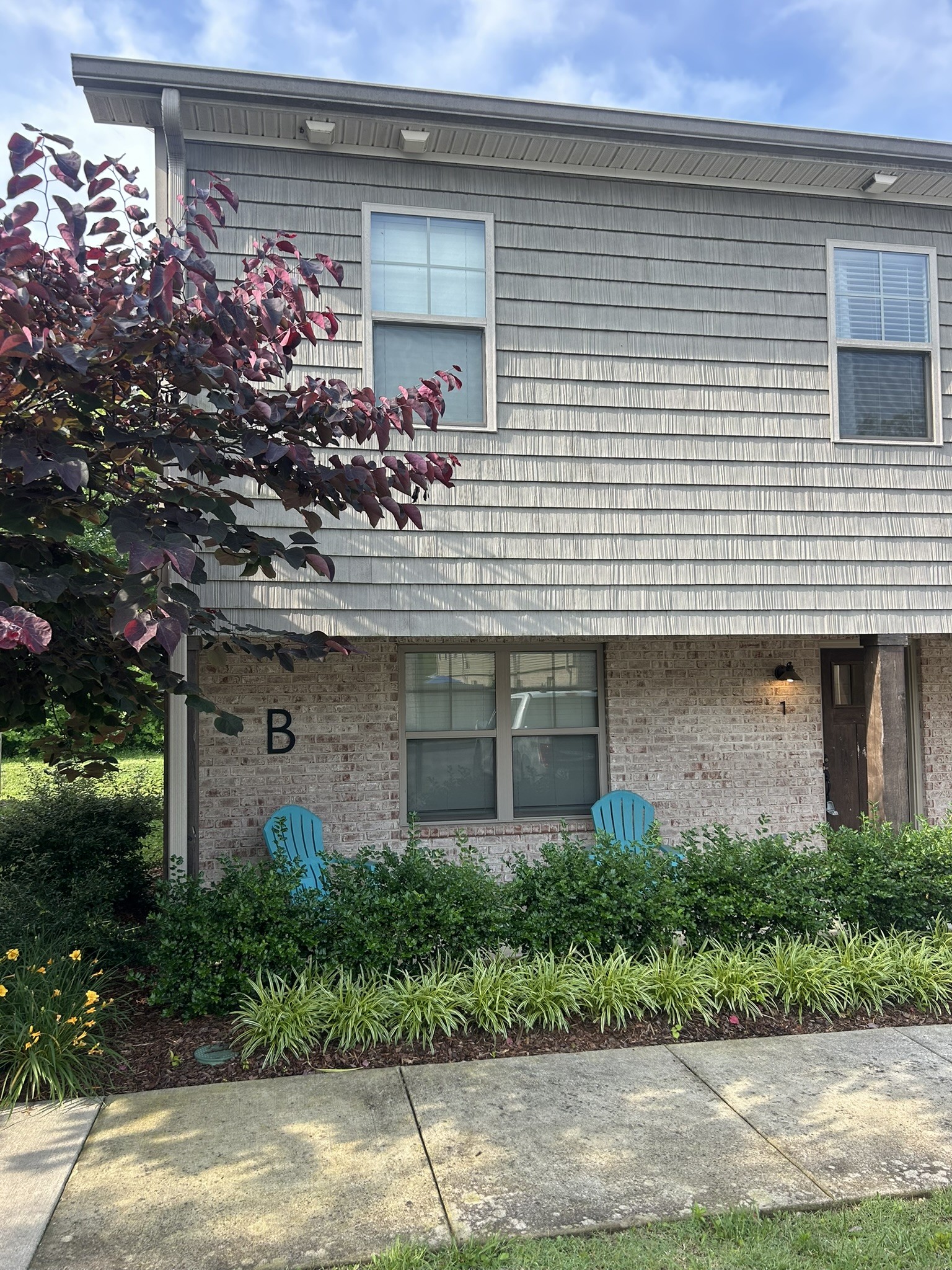 2506 E Main St B1