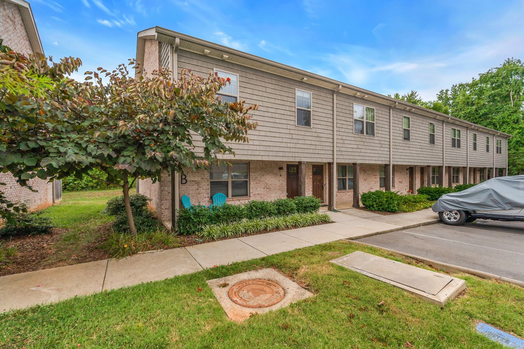 2506 E Main St B1